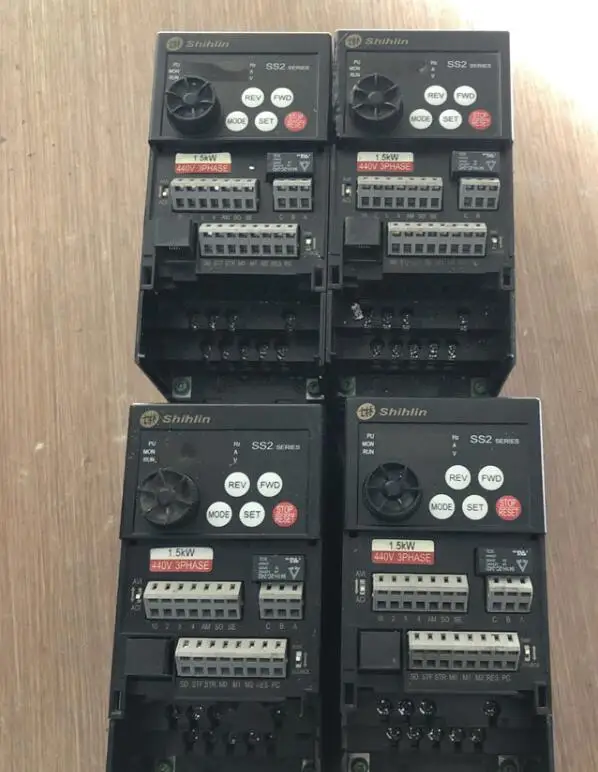 SS2-043-1.5K 380V 1.5KW inverter , used one , 85% appearance new , test goods , free shipping
SS2-043-1.5K 380V 1.5KW inverter , used one , 85% appearance new , test goods , free shipping