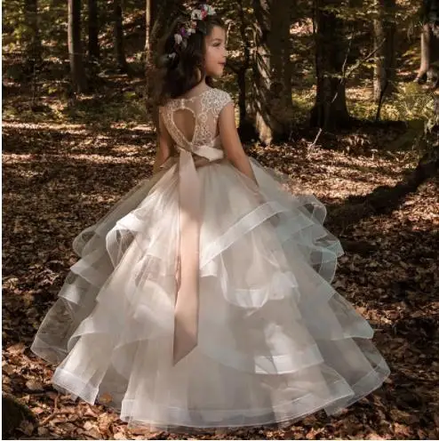 New Flower Girl Dress Lace Appliqué Sleeveless Cascading Kids Pageant Gowns For Weddings First Communion Dress
New Flower Girl Dress Lace Appliqué Sleeveless Cascading Kids Pageant Gowns For Weddings First Communion Dress