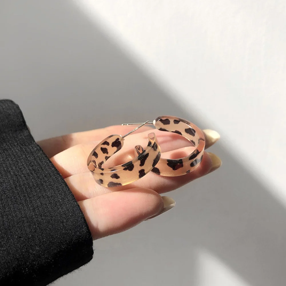 Silver Needle Fashion Leopard Stud Earrings Geometric Earrings Fashion Jewelry Women Female Long Earring Jewelry 2021 Winter
Silver Needle Fashion Leopard Stud Earrings Geometric Earrings Fashion Jewelry Women Female Long Earring Jewelry 2021 Winter