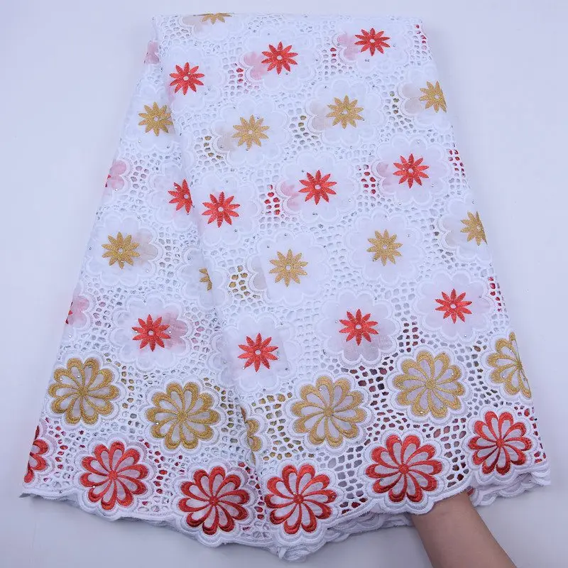 Latest Nigerian Pure Cotton Lace Fabrics African Swiss Voile Lace High Quality Dry Lace Fabrics For Everyone's daily Garment
Latest Nigerian Pure Cotton Lace Fabrics African Swiss Voile Lace High Quality Dry Lace Fabrics For Everyone's daily Garment