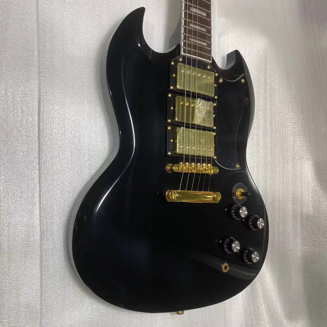 SG Electric Guitar G400 Black Body Golden Hardware Three Pickups Rosewood Fingerboard Mahogany Body Free Shipping
SG Electric Guitar G400 Black Body Golden Hardware Three Pickups Rosewood Fingerboard Mahogany Body Free Shipping