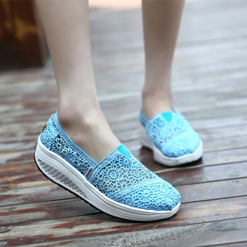 Summer Fashion Women Thick-Soled Breathable Mesh Lace Sports Fitness Slip On Rocker Ladies Sneakers Walking Shake Shoes
Summer Fashion Women Thick-Soled Breathable Mesh Lace Sports Fitness Slip On Rocker Ladies Sneakers Walking Shake Shoes