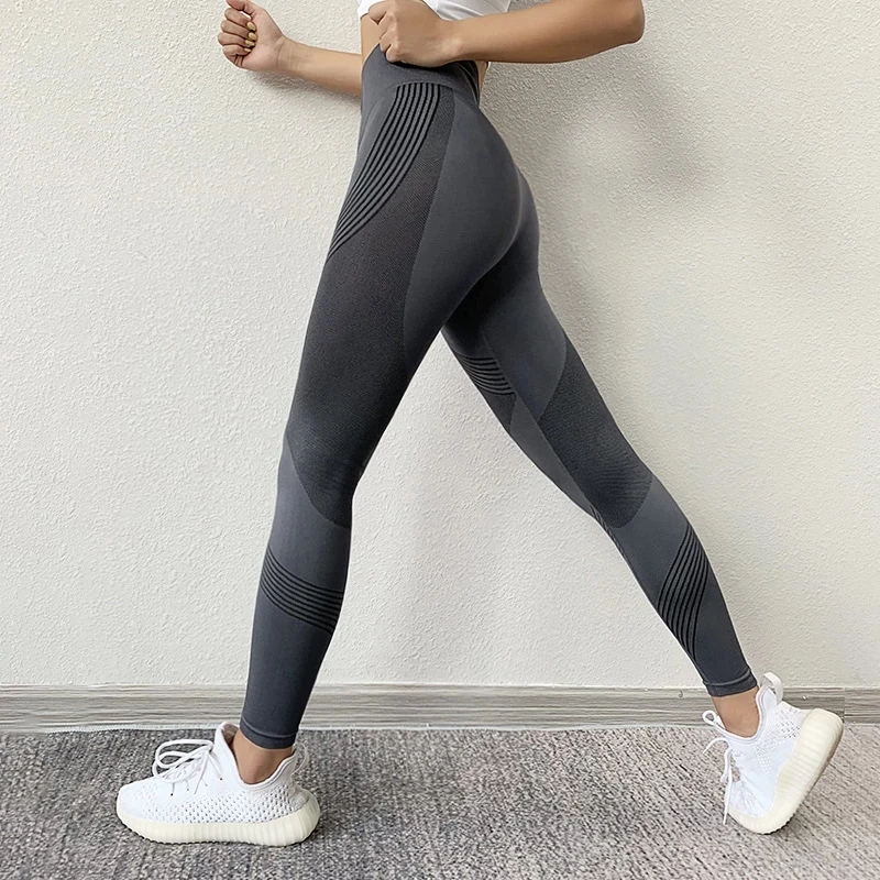 2021 spring and Autumn New Women's tight pants high waist peach hip gym tight pants quick drying exercise elastic fitness pants
2021 spring and Autumn New Women's tight pants high waist peach hip gym tight pants quick drying exercise elastic fitness pants