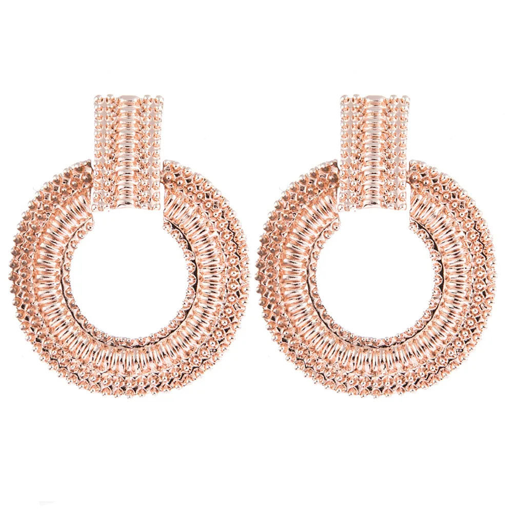 European and American Fashion Circle Earrings Female Cool Wind Metal Earring For Women Girls Fashion Pendientes Jewelry Gifts
European and American Fashion Circle Earrings Female Cool Wind Metal Earring For Women Girls Fashion Pendientes Jewelry Gifts