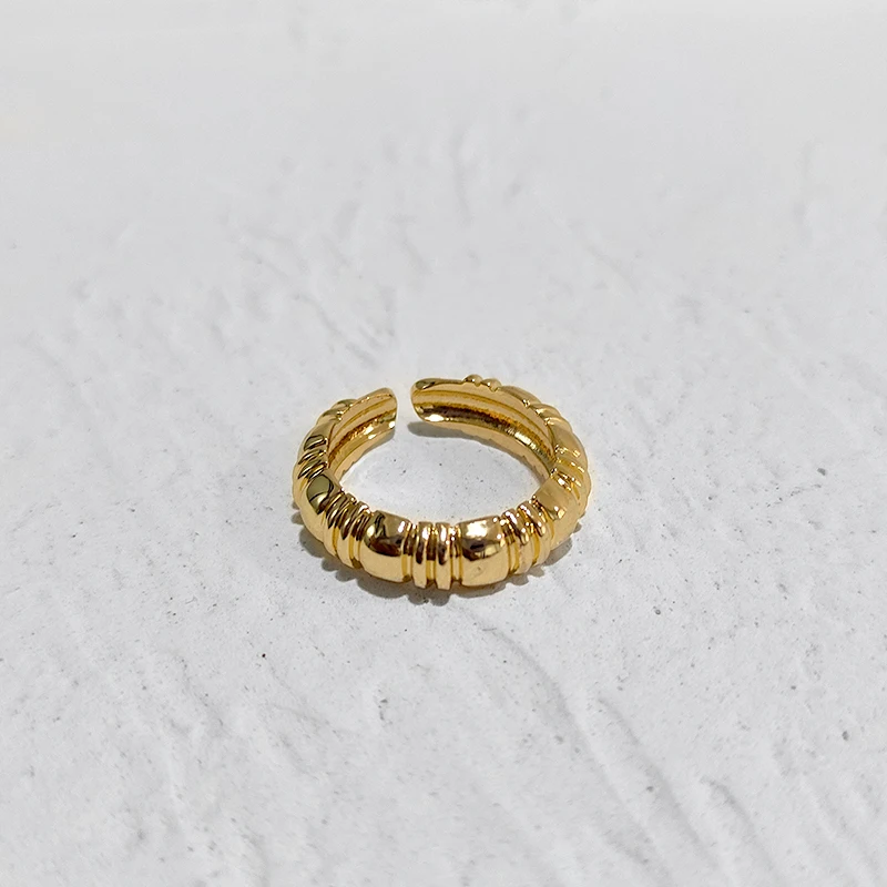 Peri'sBox Minimalist Stripe Adjustable Open Metal Rings Unusual Fashion Hip Hop Engraved Rings for Gifts Unisex Jewelry 2020
Peri'sBox Minimalist Stripe Adjustable Open Metal Rings Unusual Fashion Hip Hop Engraved Rings for Gifts Unisex Jewelry 2020