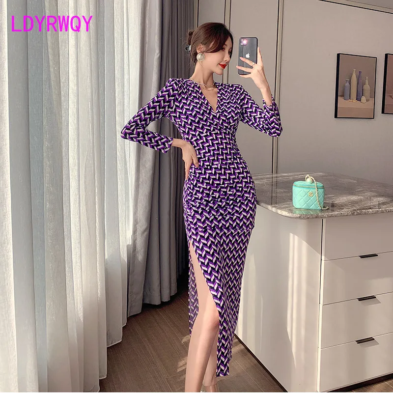 2021 autumn new women's women's light mature style printed wrap-around slim slimming dress
2021 autumn new women's women's light mature style printed wrap-around slim slimming dress