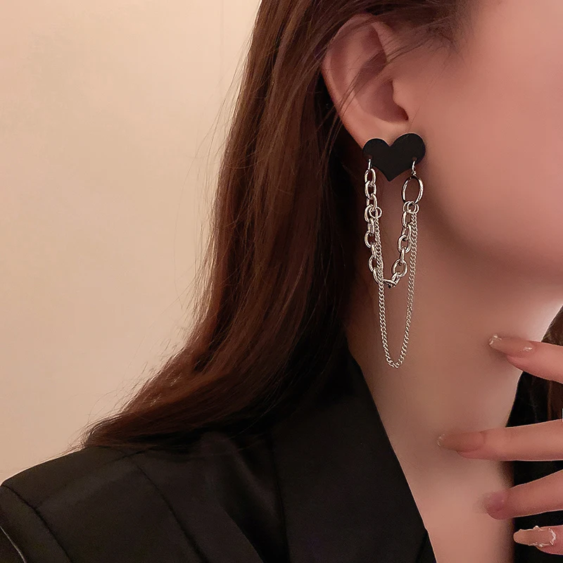 Black Love Long Chain Earrings for Women Peach Heart Design Thick Chain Earrings for Friends Nightclub Party Birthday Gifts
Black Love Long Chain Earrings for Women Peach Heart Design Thick Chain Earrings for Friends Nightclub Party Birthday Gifts