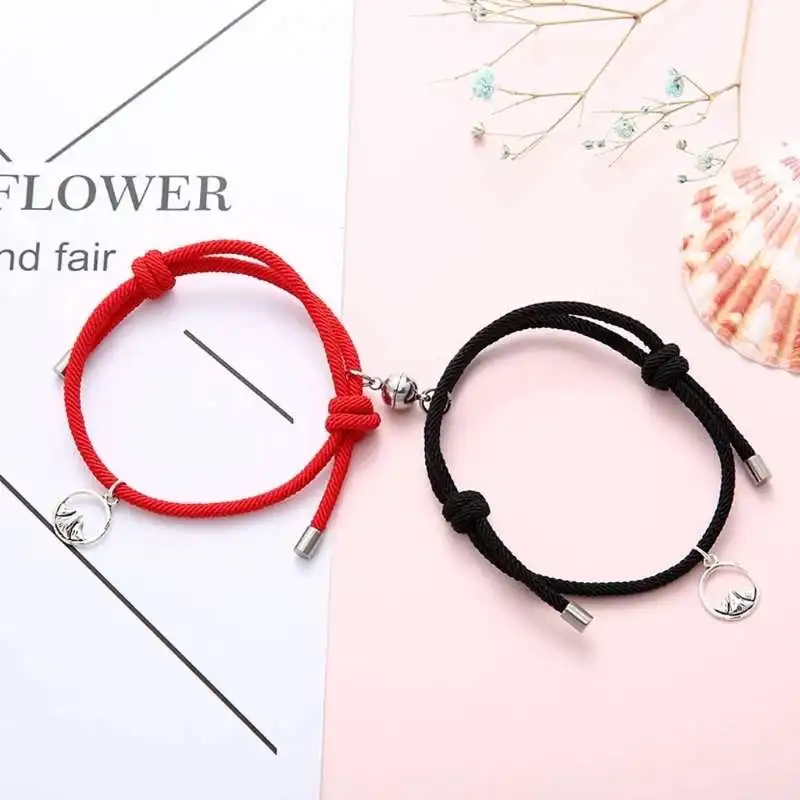 2PCS / SET Couple Bracelet Creative Alloy Magnetic Ball Stainless Steel Friendship Rope Personality Men and Women Jewelry Gifts
2PCS / SET Couple Bracelet Creative Alloy Magnetic Ball Stainless Steel Friendship Rope Personality Men and Women Jewelry Gifts