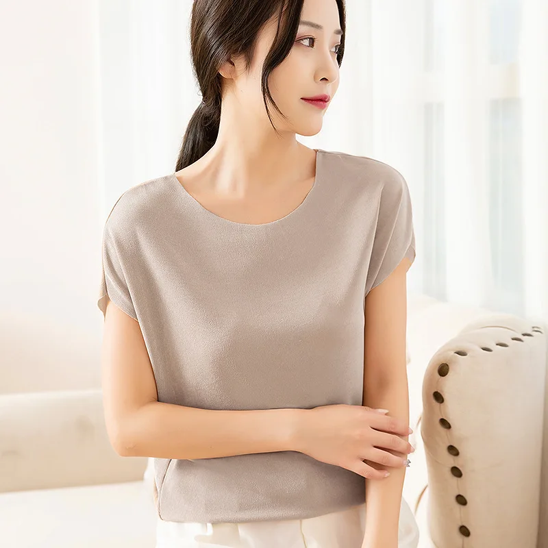 ZOGAA Short-Sleeved T-Shirt Female Ice Silk Round Neck Bright Silk Large Size Casual Knitted Bat Sleeve Bottoming Loose Top
ZOGAA Short-Sleeved T-Shirt Female Ice Silk Round Neck Bright Silk Large Size Casual Knitted Bat Sleeve Bottoming Loose Top