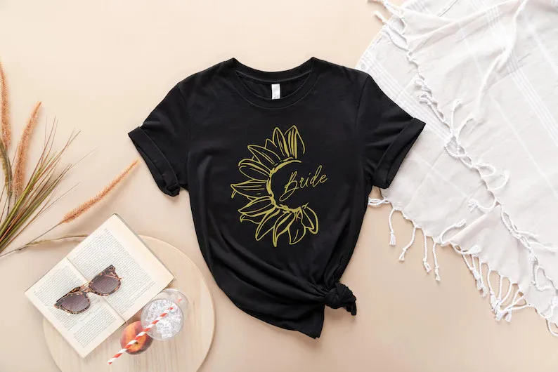 Sunflower Bride TShirt meaningful Engagement Shirts Honeymoon Shirt Bridal Shower Wedding Tee Cotton O Neck Women clothing
Sunflower Bride TShirt meaningful Engagement Shirts Honeymoon Shirt Bridal Shower Wedding Tee Cotton O Neck Women clothing
