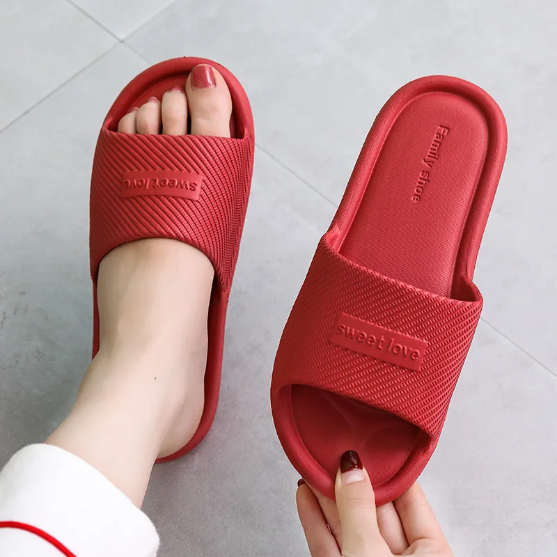 2021 New Slippers Women Summer Flip Flops Indoor House Couples Home Bathroom Non-slip Soft Tide To Wear Slippers Flat Shoes
2021 New Slippers Women Summer Flip Flops Indoor House Couples Home Bathroom Non-slip Soft Tide To Wear Slippers Flat Shoes