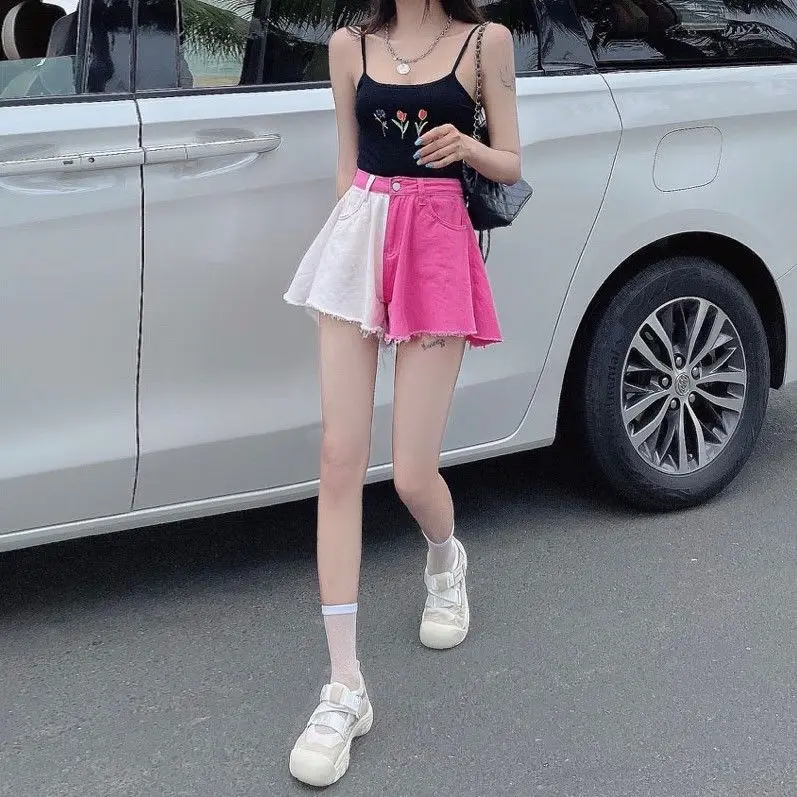 Chic Elegant Color Matching High Waist Jeans Summer Women's Hot Pants Culottes Hot Girl Wear Slim and Wide Leg A- Line Shorts
Chic Elegant Color Matching High Waist Jeans Summer Women's Hot Pants Culottes Hot Girl Wear Slim and Wide Leg A- Line Shorts