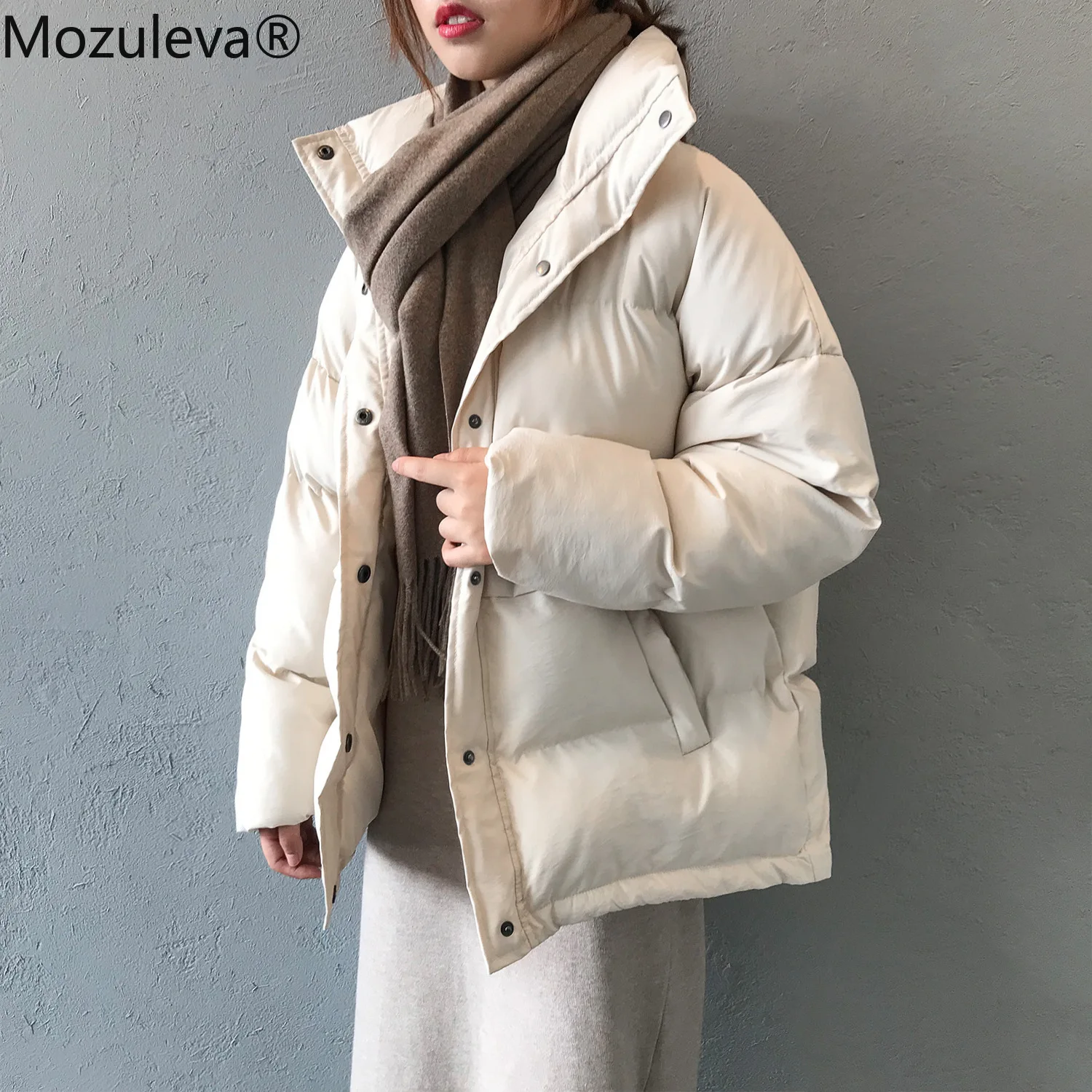 Mozuleva New 2022 Winter Women Korean Turtleneck Cotton Jackets Female Stylish Puffer Parkas High-Quality Warm Loose Wild Coat
Mozuleva New 2022 Winter Women Korean Turtleneck Cotton Jackets Female Stylish Puffer Parkas High-Quality Warm Loose Wild Coat