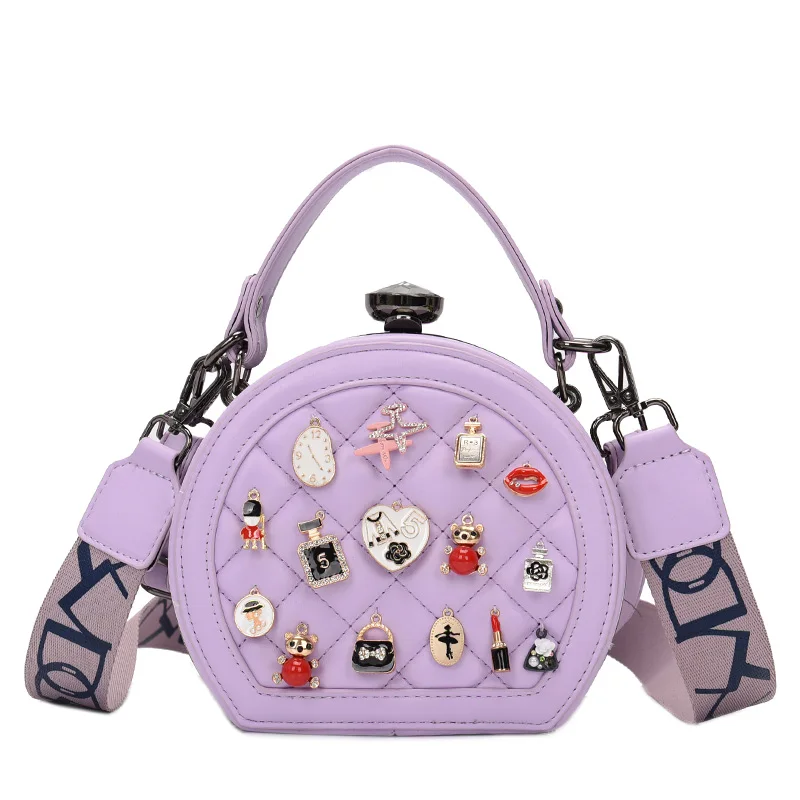 Leisure personality badge decorated small round 2021 new fashion mini handbag broadband one shoulder diagonal cross
Leisure personality badge decorated small round 2021 new fashion mini handbag broadband one shoulder diagonal cross