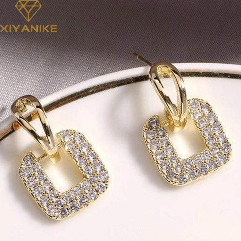 XIYANIKE Rhinestone Shiny Earrings Gold Elegant Luxury Square Cutout Fashion Earrings For Women 2020 Jewellery Wholesale
XIYANIKE Rhinestone Shiny Earrings Gold Elegant Luxury Square Cutout Fashion Earrings For Women 2020 Jewellery Wholesale