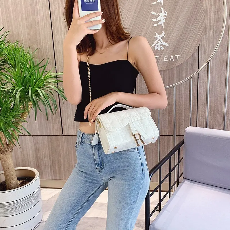 Women's Handbag Luxurious Crossbody Fashion 2021 Designer Cheap Lingge Chain Shoulder Messenger Bag New High Quality PU Leather
Women's Handbag Luxurious Crossbody Fashion 2021 Designer Cheap Lingge Chain Shoulder Messenger Bag New High Quality PU Leather