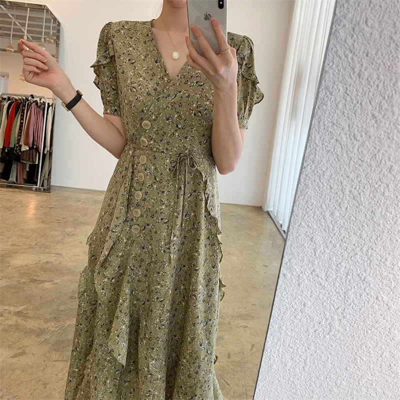 Kawaii Floral Print Ruffles Midi Long Dress Y2k Women Vintage 2021 New Summer Korean Elegant Robe Green Dresses Femme Bandage
Kawaii Floral Print Ruffles Midi Long Dress Y2k Women Vintage 2021 New Summer Korean Elegant Robe Green Dresses Femme Bandage