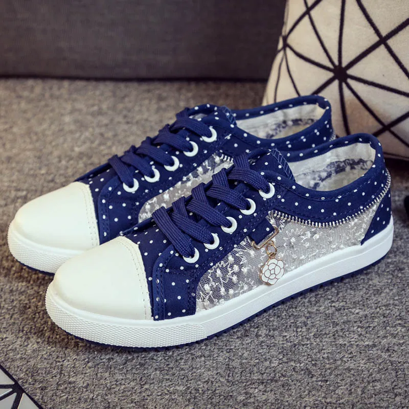 Women Canvas Casual Shoes Summer Woman Sneakers Flat Hollow Breathable Shoes Women Sneakers Tenis Feminino
Women Canvas Casual Shoes Summer Woman Sneakers Flat Hollow Breathable Shoes Women Sneakers Tenis Feminino