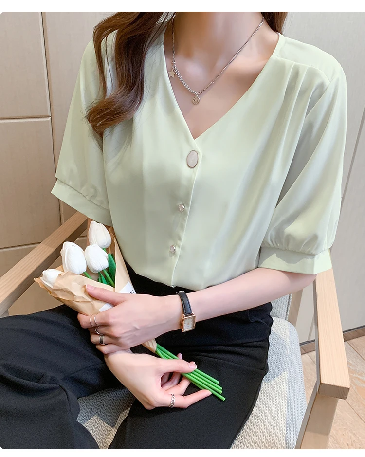 Houthion Women's Blouse Silk Top Short Sleeve New Korean Chiffon Shirt Fashion Casual Solid V-neck Blusas Button Regular
Houthion Women's Blouse Silk Top Short Sleeve New Korean Chiffon Shirt Fashion Casual Solid V-neck Blusas Button Regular