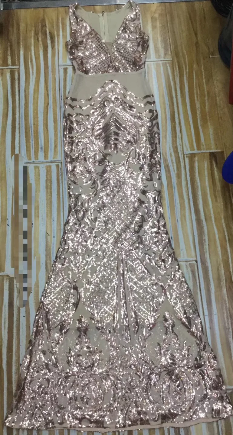 Christmas Dress Sexy V Neck Mesh Sequins Summer Maxi Long Women Dress 2020 Designer Evening Party Dress Vestido
Christmas Dress Sexy V Neck Mesh Sequins Summer Maxi Long Women Dress 2020 Designer Evening Party Dress Vestido