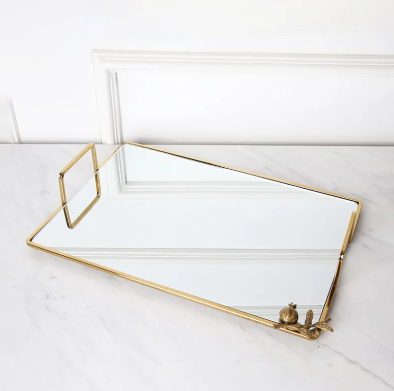 44.5*31*7.5cm Trays Decorative Light Luxury Simple Metal Trays Fashion Home Serving Tray Jewelry Storage Tray
44.5*31*7.5cm Trays Decorative Light Luxury Simple Metal Trays Fashion Home Serving Tray Jewelry Storage Tray