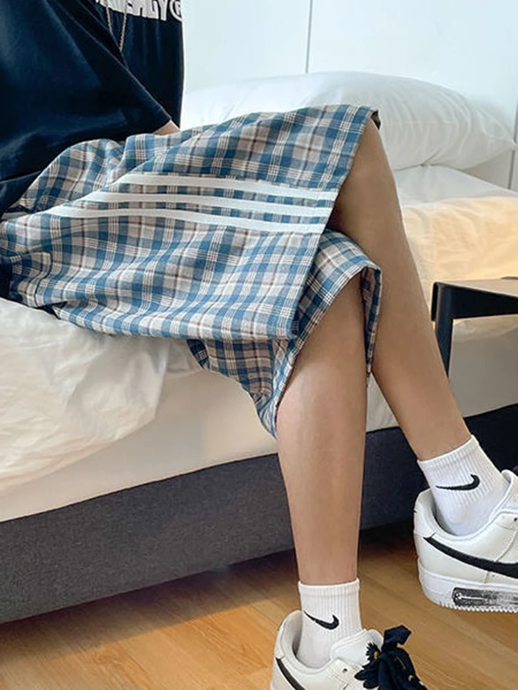 Increase fattening plaid shorts men and women summer new trendy brand 300 kg sports high street port style ins loose casual pant
Increase fattening plaid shorts men and women summer new trendy brand 300 kg sports high street port style ins loose casual pant