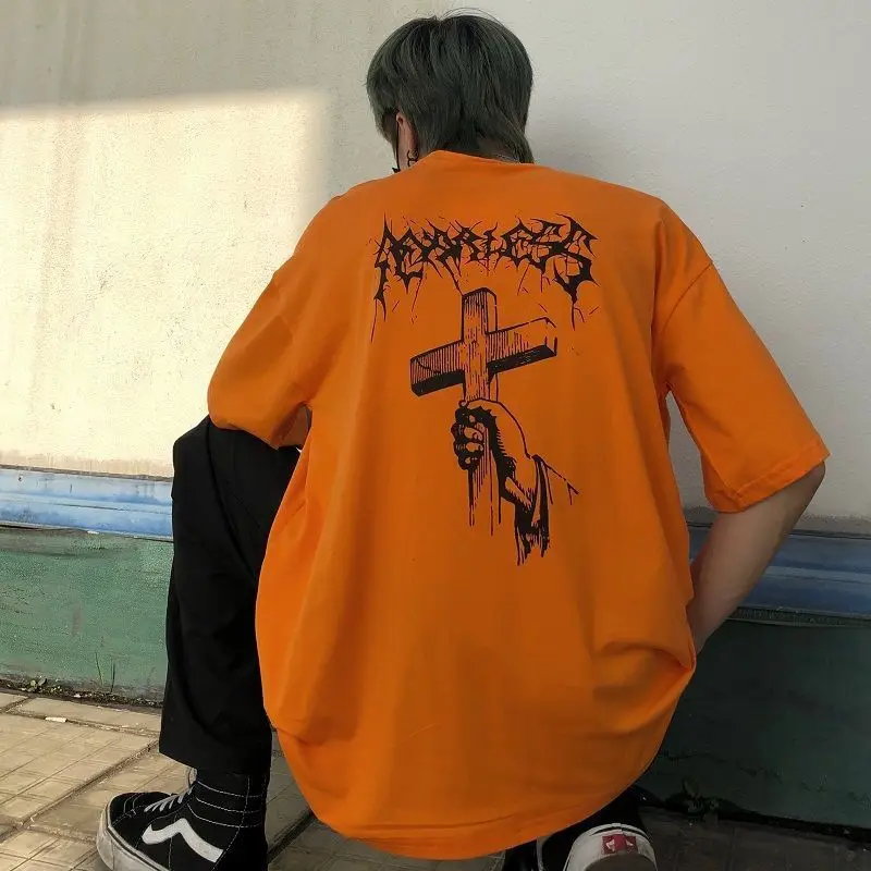 2021 men's T-shirt autumn women's men's hip hop men's T-shirt Street wind punk devil print T-shirt autumn loose men harajuku
2021 men's T-shirt autumn women's men's hip hop men's T-shirt Street wind punk devil print T-shirt autumn loose men harajuku
