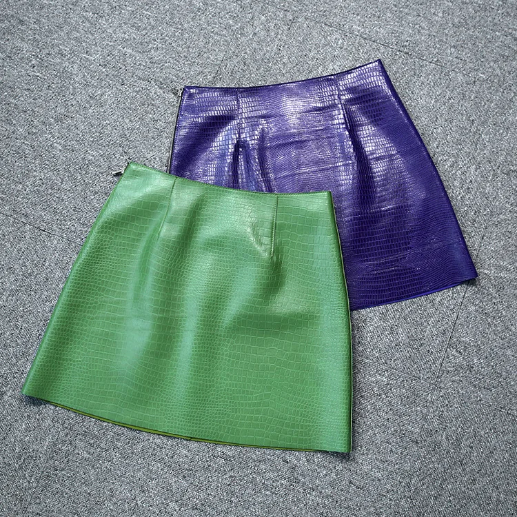 Autumn Women's Genuine Leather A-line Skirts New Designer High quality Sheepskin leather mini Skirts B537
Autumn Women's Genuine Leather A-line Skirts New Designer High quality Sheepskin leather mini Skirts B537