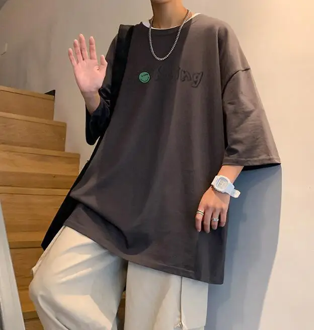 Men's short-sleeved T-shirt loose five-point sleeves student trend round neck printed
Men's short-sleeved T-shirt loose five-point sleeves student trend round neck printed