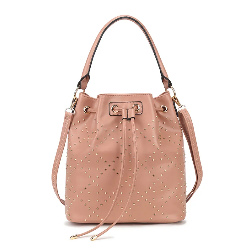 Messenger Bag satchels 2020 New Women's Bags Rivet Bucket Bag Fresh Shoulder Bag Fashion All-match Drawstring Portable
Messenger Bag satchels 2020 New Women's Bags Rivet Bucket Bag Fresh Shoulder Bag Fashion All-match Drawstring Portable
