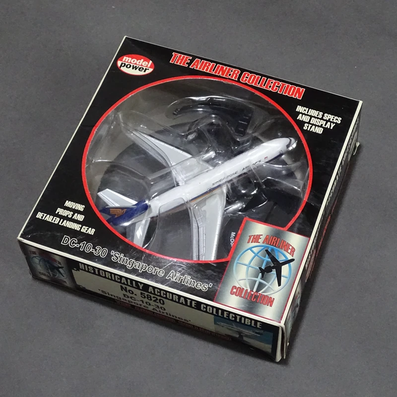 Diecast 1/400 Scale Douglas DC10-30 Singapore Airlines Airliner Alloy Airplane Model Collection Gift Toys for Boys 18 Years
Diecast 1/400 Scale Douglas DC10-30 Singapore Airlines Airliner Alloy Airplane Model Collection Gift Toys for Boys 18 Years
