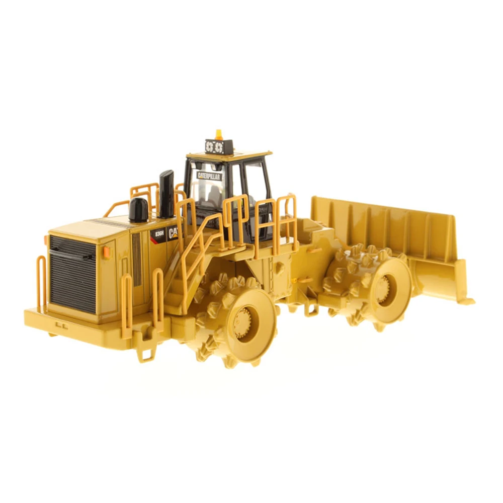 Caterpillar CAT 836H Landfill Compactor 55205 Norscot 1/50 Diecast Car Model Toy For Fans Collection
Caterpillar CAT 836H Landfill Compactor 55205 Norscot 1/50 Diecast Car Model Toy For Fans Collection