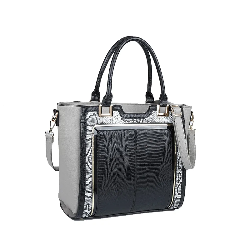 Women Handbag Business Shoulder Bag For Ladies Patchwork Metal Pendant Luxury Leather Saffiano Vintage Design Totes Bag SY1646
Women Handbag Business Shoulder Bag For Ladies Patchwork Metal Pendant Luxury Leather Saffiano Vintage Design Totes Bag SY1646