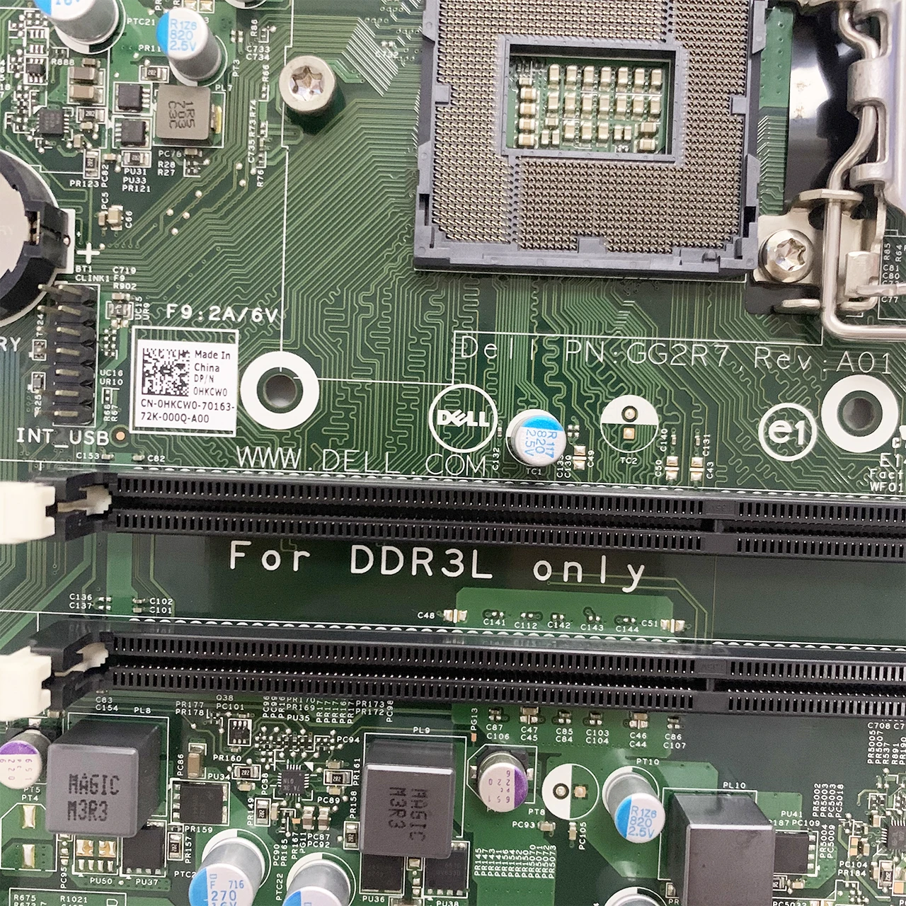 Original Disassemble for DELL Optiplex 3040 MT motherboard GG2R7 MIH110R HKCW0 TTDMJ HDMI-compatible+DP
Original Disassemble for DELL Optiplex 3040 MT motherboard GG2R7 MIH110R HKCW0 TTDMJ HDMI-compatible+DP