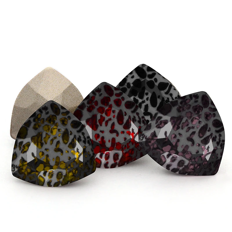Trilliant joon Black Crystal K9 Rhinestone Jewelry Craft Pointback for Craft Glue on Clothing Garment Dress Beads Decoration
Trilliant joon Black Crystal K9 Rhinestone Jewelry Craft Pointback for Craft Glue on Clothing Garment Dress Beads Decoration