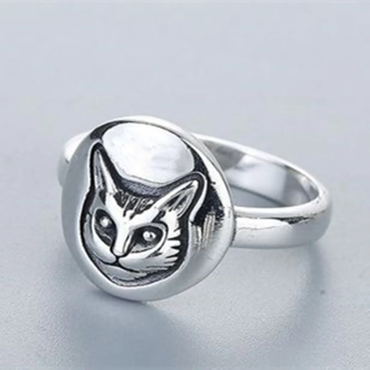 2021 fashion carved cat face ring silver luxury ring postage free Sterling Silver 925 men's and women's jewelry personality
2021 fashion carved cat face ring silver luxury ring postage free Sterling Silver 925 men's and women's jewelry personality