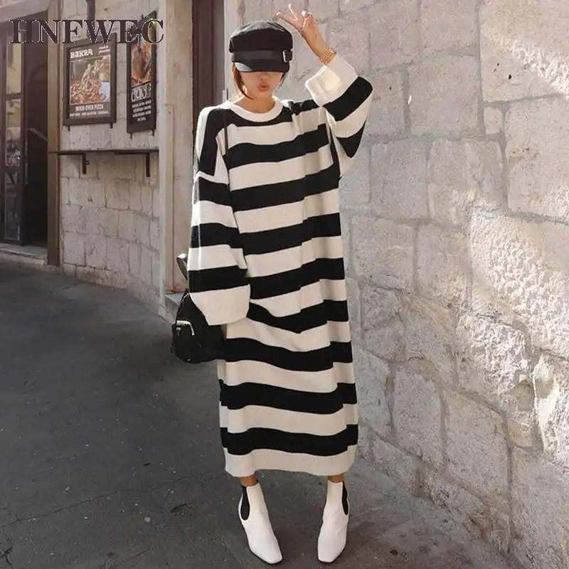 new 2020 autumn winter round-neck long-sleeved striped loose all-match women's black sweater dresses fashion tide V667
new 2020 autumn winter round-neck long-sleeved striped loose all-match women's black sweater dresses fashion tide V667