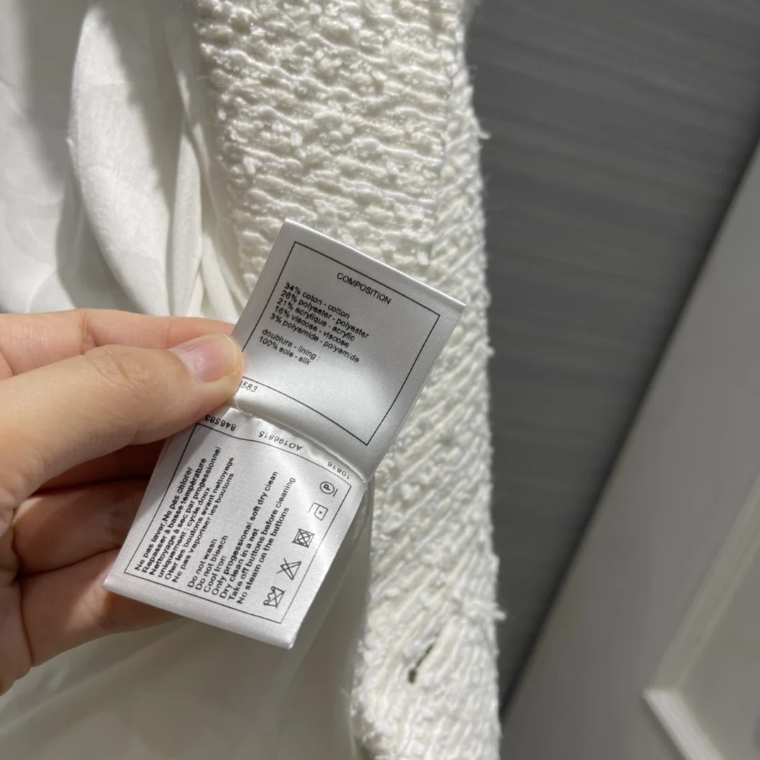 High Street White Tweed Jackets for Women Summer 2021 New Lapel Double Breasted Casual Coats Good Quality Silk Liner Slim Coats
High Street White Tweed Jackets for Women Summer 2021 New Lapel Double Breasted Casual Coats Good Quality Silk Liner Slim Coats