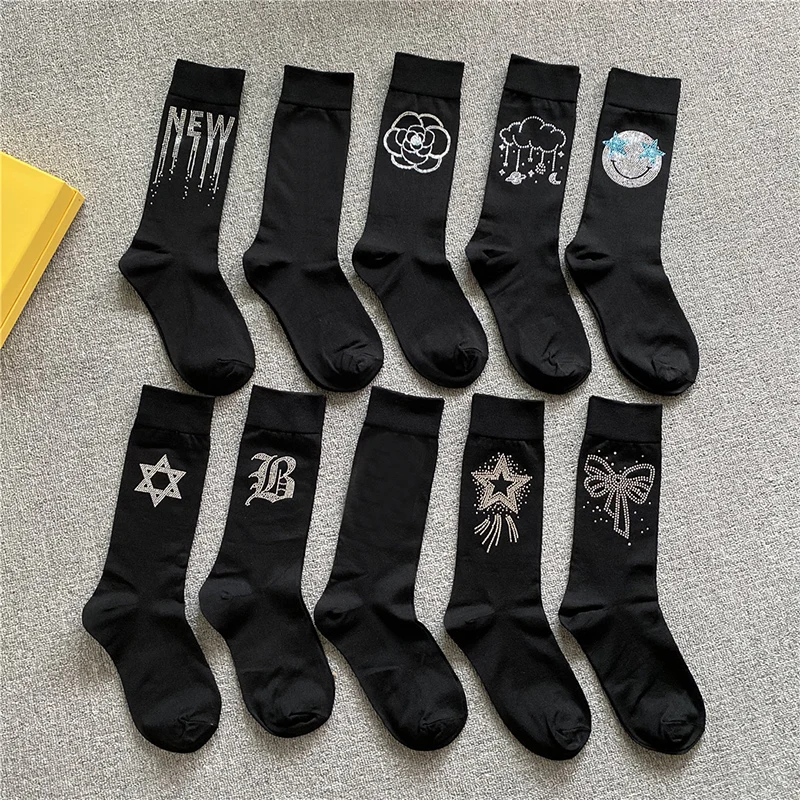 Autumn Winter Sequins Socks Women Dark Fashion Y2K Style Black Socks for Gothic Girls Hipster Grunge Chic Fashion
Autumn Winter Sequins Socks Women Dark Fashion Y2K Style Black Socks for Gothic Girls Hipster Grunge Chic Fashion