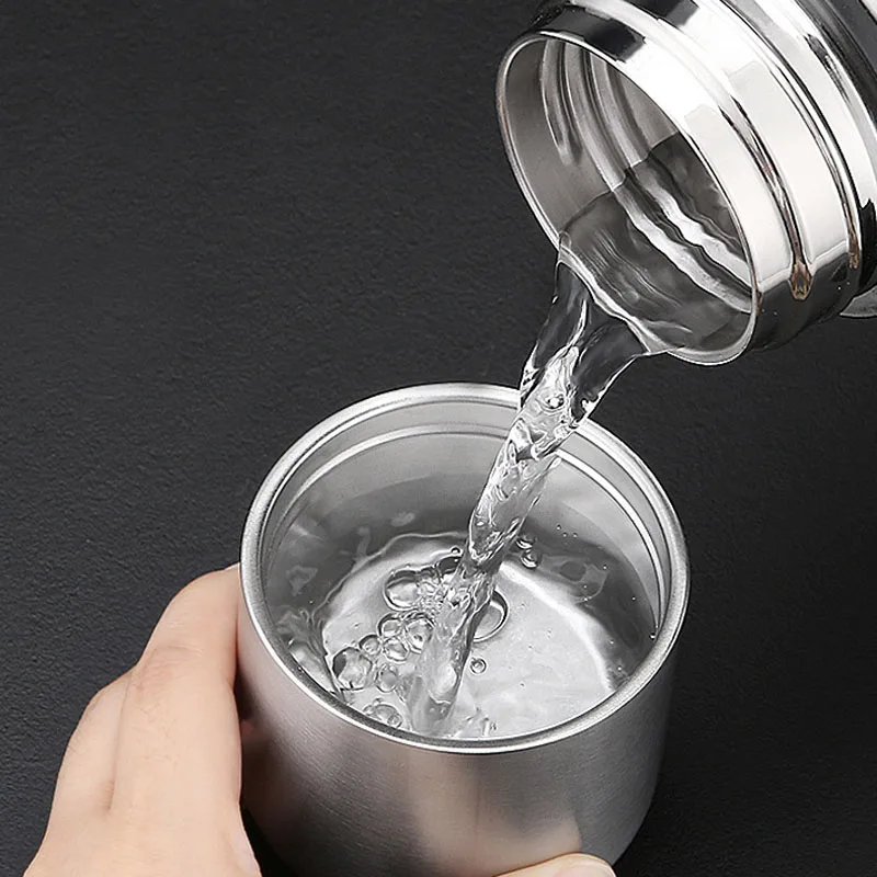 Large Capacity Stainless Steel Thermos Portable Vacuum Thermos Bottle With Rope Outdoor Travel Car High-End Sports Bottle
Large Capacity Stainless Steel Thermos Portable Vacuum Thermos Bottle With Rope Outdoor Travel Car High-End Sports Bottle