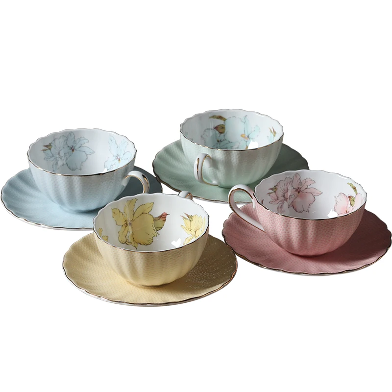 European Bone china coffee set Top Grade Porcelain coffee cup and saucer Luxury Gifts Pearl glaze 
European Bone china coffee set Top Grade Porcelain coffee cup and saucer Luxury Gifts Pearl glaze