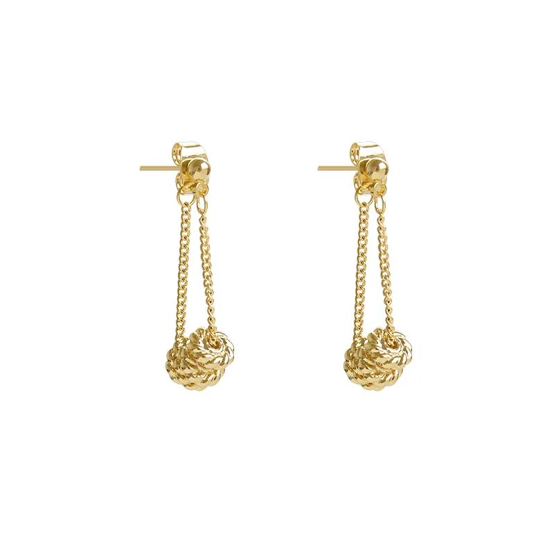 Fashion Metal Spiral Pendant Earrings for Women Girls Party Wedding Jewelry Gold Color Simple Long Earring Gifts Female 2020
Fashion Metal Spiral Pendant Earrings for Women Girls Party Wedding Jewelry Gold Color Simple Long Earring Gifts Female 2020