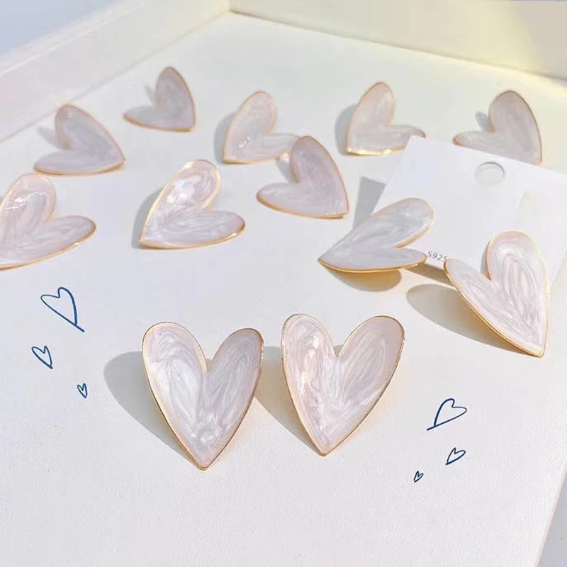 White Color Big Heart Stud Earrings For Women Girls Korean Love Drop Glaze Aesthetic Daily Life Minimalist Jewelry Piercing Ear
White Color Big Heart Stud Earrings For Women Girls Korean Love Drop Glaze Aesthetic Daily Life Minimalist Jewelry Piercing Ear