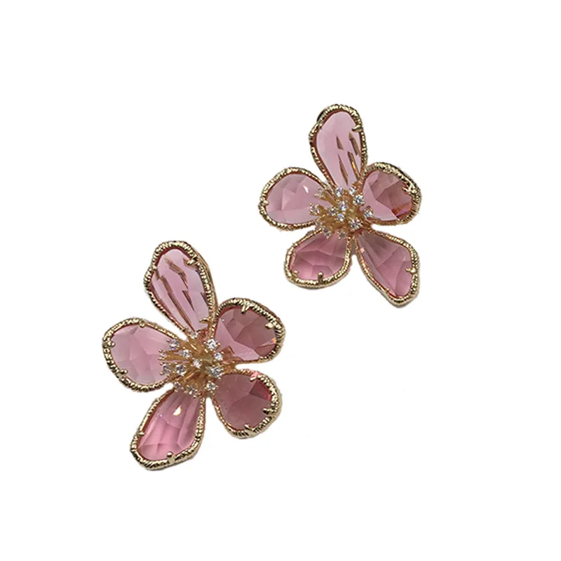 S925 silver needle luxury glass flower earrings fashion summer light pink flower drop earring for women
S925 silver needle luxury glass flower earrings fashion summer light pink flower drop earring for women