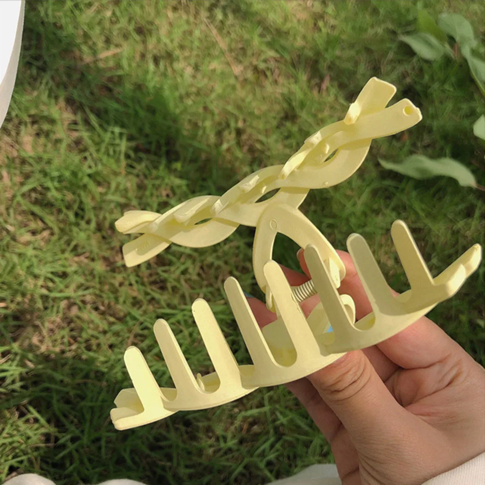 2021 New Claw Clip for Women Tough Colorful Acrylic Hair Claw Large Size Hair Clamps Claw Clip Crab Chic Hair Accessories Gift
2021 New Claw Clip for Women Tough Colorful Acrylic Hair Claw Large Size Hair Clamps Claw Clip Crab Chic Hair Accessories Gift