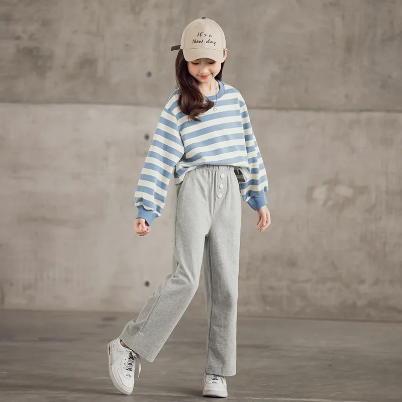 New Fashion Kids Sport Set Cotton Pullover Blue Striped Sweatshirts and Grey Loose Pants Korean Autumn Two Piece Outfits 8 12Yrs
New Fashion Kids Sport Set Cotton Pullover Blue Striped Sweatshirts and Grey Loose Pants Korean Autumn Two Piece Outfits 8 12Yrs
