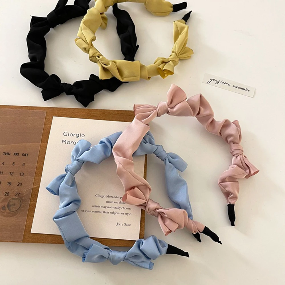 Solid Color Silk Satin Pleated Hairband for Women Fashion Scrunchy Headband Retro Hair Loop Female Hair Accessories
Solid Color Silk Satin Pleated Hairband for Women Fashion Scrunchy Headband Retro Hair Loop Female Hair Accessories