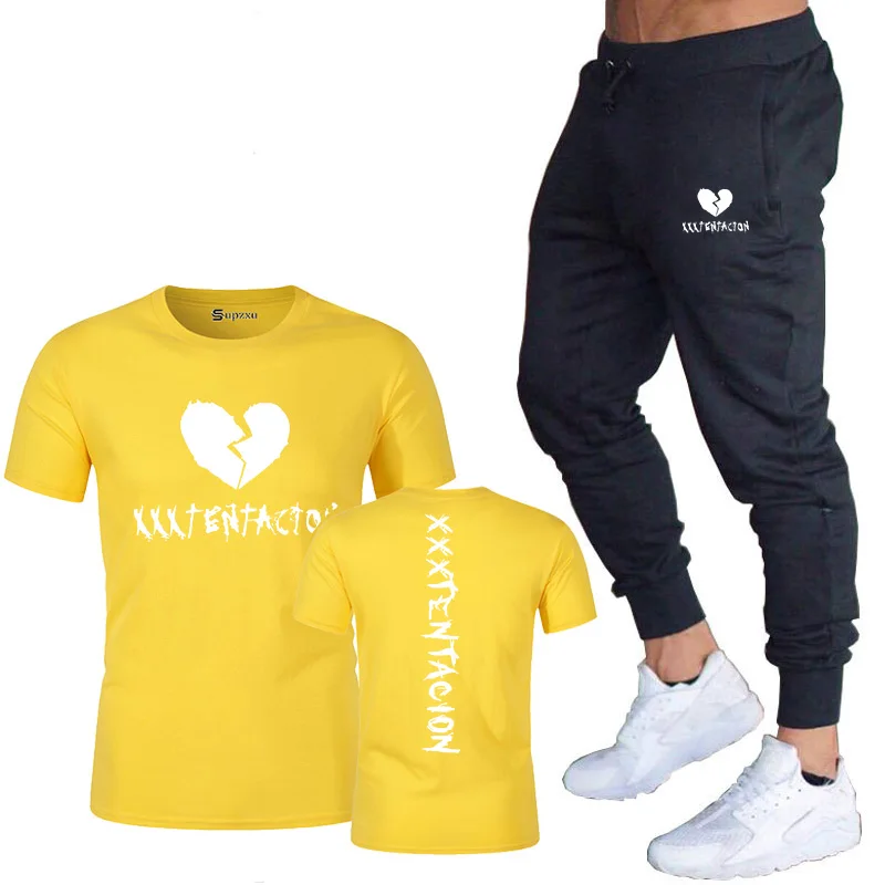 2021 men's summer trend men's fashion personality print sports short sleeve T-shirt + sports casual pants set
2021 men's summer trend men's fashion personality print sports short sleeve T-shirt + sports casual pants set