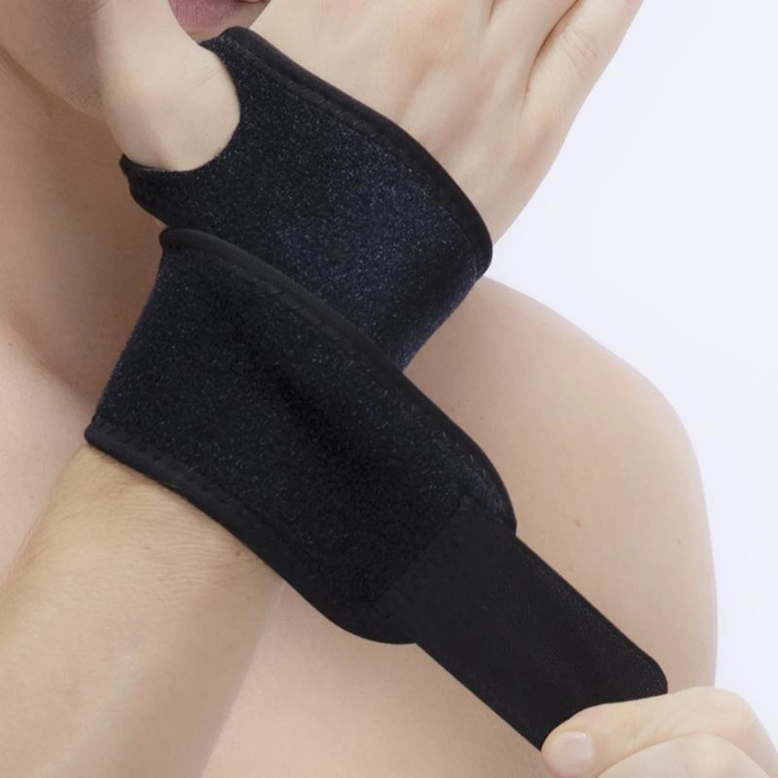Premium Lined Carpal Tunnel Wrist Brace Fits Both Hands Adjustable Fitted For Arthritis, Tendonitis Reversible Wrist Brace
Premium Lined Carpal Tunnel Wrist Brace Fits Both Hands Adjustable Fitted For Arthritis, Tendonitis Reversible Wrist Brace