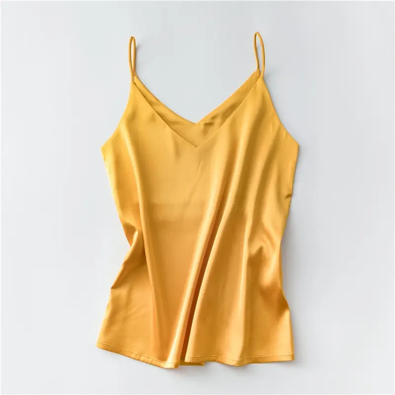 European and American style V-neck silk camisole women's spring and summer ice silk outer wear small bottoming shirt M9358
European and American style V-neck silk camisole women's spring and summer ice silk outer wear small bottoming shirt M9358